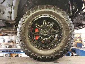 Toyota Tundra CrewMax 4x4 Zombie Apocalypse 2013 года 